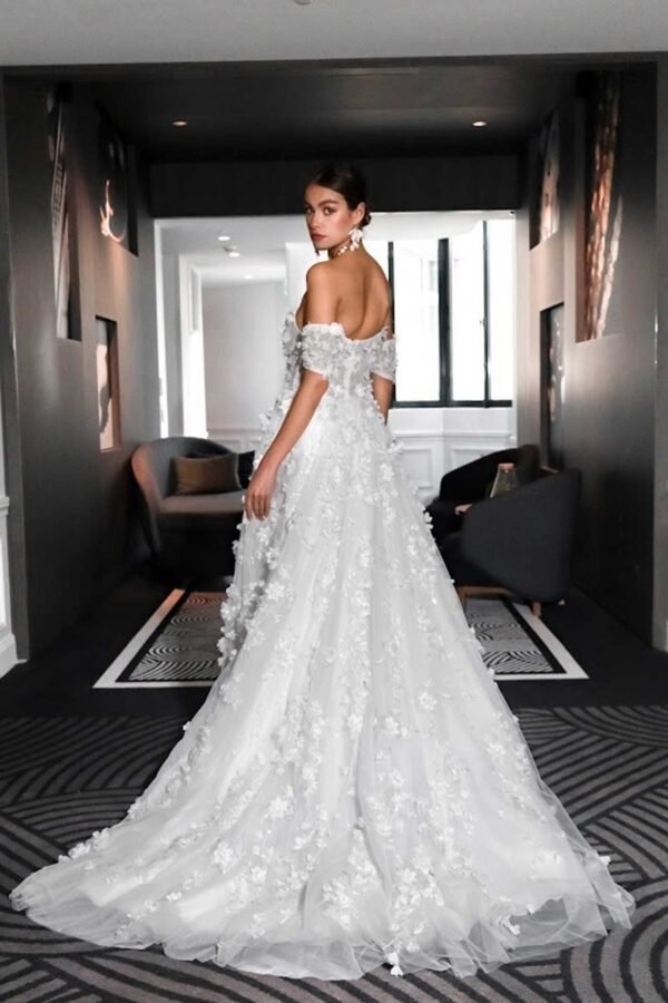 Robe de mariée "Vaya" par Alina Marti Paris