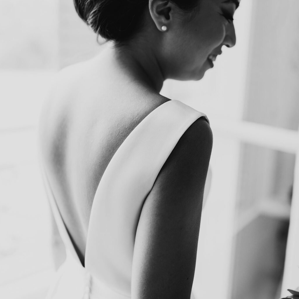 Créer une robe de mariée d’exception dans la simplicité