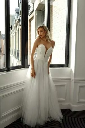 Robe de mariée sur mesure Mona par Alina Marti Paris