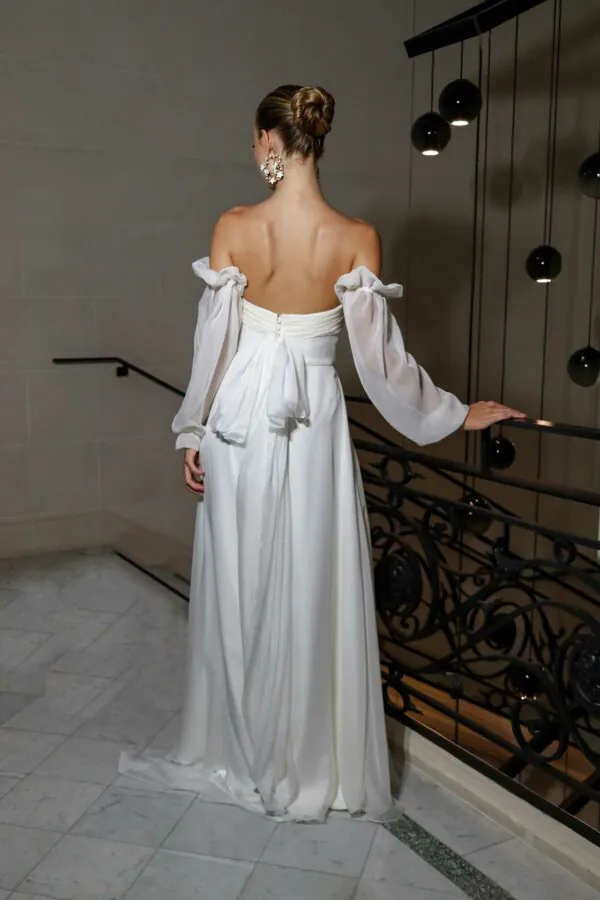 Robe de mariée sur mesure Vera par Alina Marti Paris