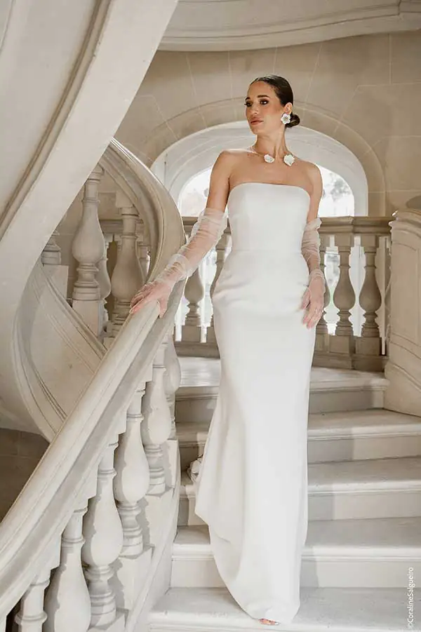 La robe de mariée « CLARTE» à Paris